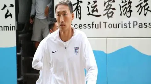 蘇亞雷斯獲坎帕納高度評價：9號位是他的絕佳之選！